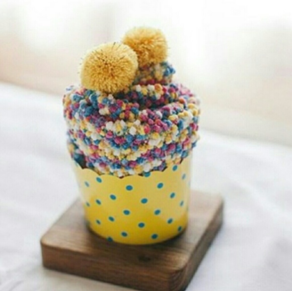 Accessories - 🎅Soft & Cute Cupcake Socks (Yellow)